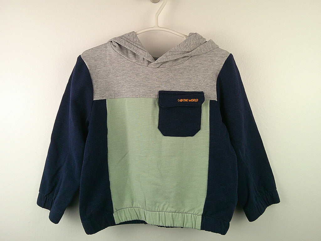 Sweatshirt